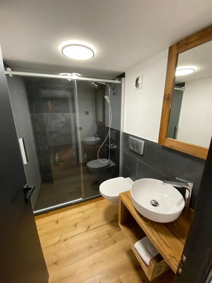 Le Marti Villa Chamonix 0*,